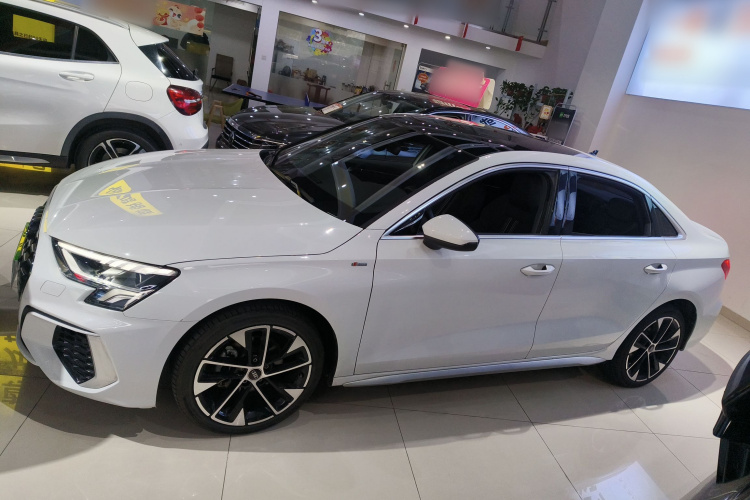 奥迪A3 2021款 A3L Limousine 35 TFSI 时尚运动型车身外观6003