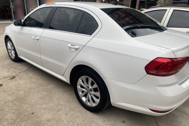 大众 朗逸 2017款 1.6L 自动舒适版车身外观6003