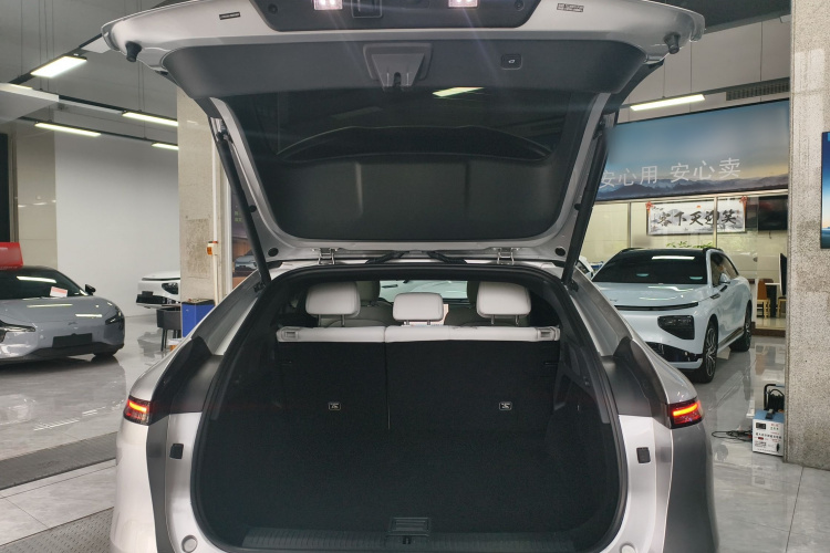 小鹏G6 2023款 580 长续航 Max机舱底盘23