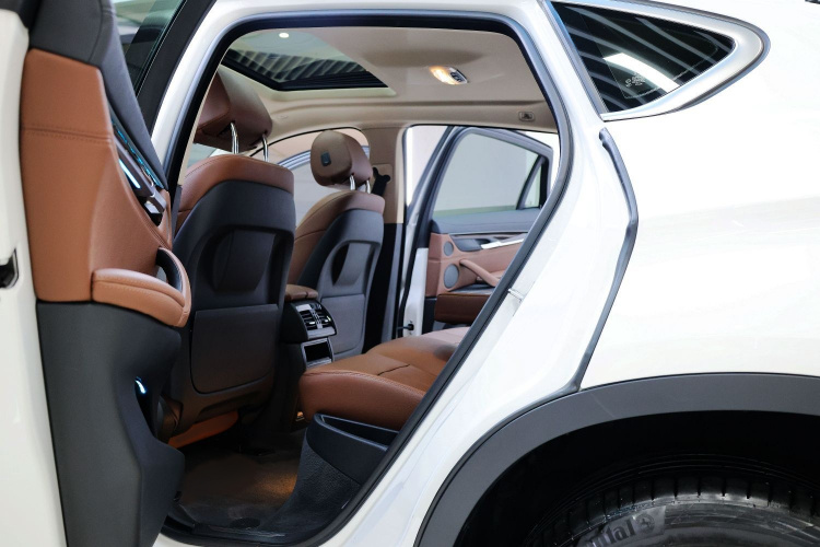 宝马X6 2017款 xDrive35i 豪华型中控内饰7008