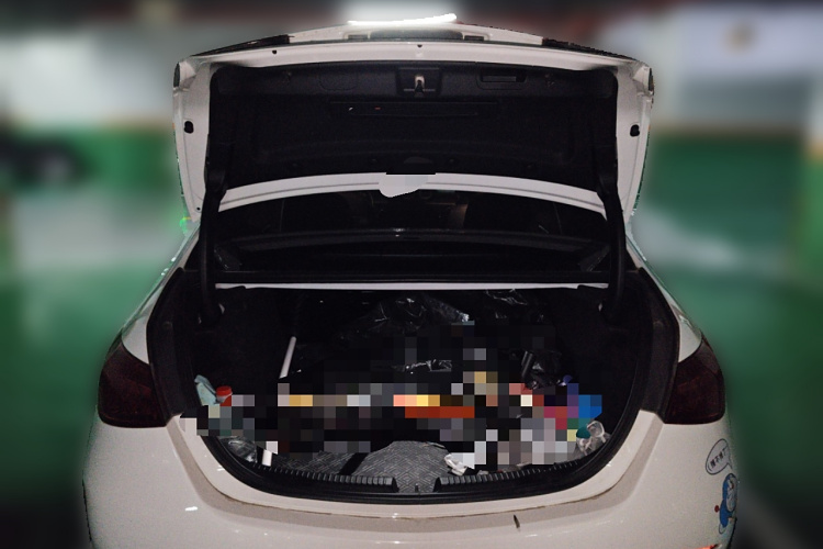 奔驰C级 2023款 改款 C 260 L 运动版局部细节23