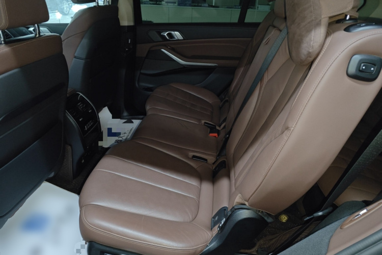 宝马X7 2021款 xDrive40i 领先型豪华套装中控内饰21