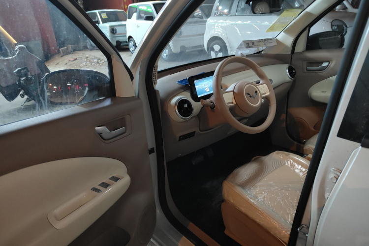 五菱汽车 宏光MINIEV 2025款 四门版 进阶款中控内饰20