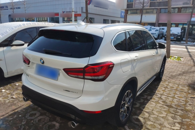 宝马X1 2021款 改款 sDrive25Li 领先型车身外观7