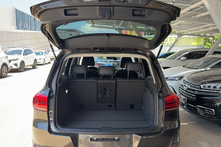 大众 途观 2013款 1.8TSI 自动两驱舒适版机舱底盘23