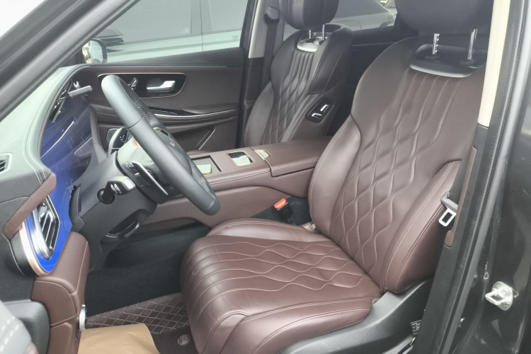 星途揽月 2023款 400T 四驱星尊版 6座中控内饰19