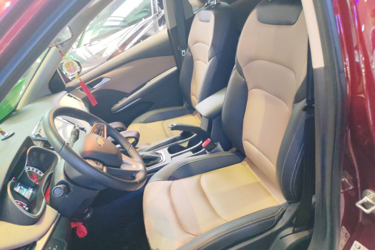 雪佛兰 科鲁泽 2022款 320 自动悦享天窗版中控内饰19