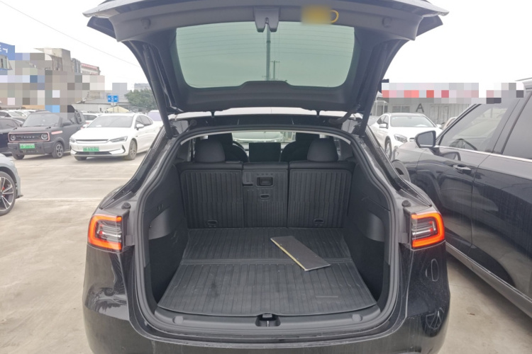 特斯拉 Model Y 2021款 标准续航后驱版机舱底盘23
