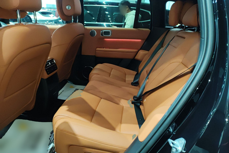 理想汽车 理想L6 2025款 Pro 智能焕新版中控内饰7004