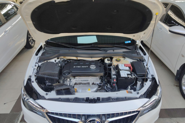 别克 英朗 2021款 改款 典范 1.5L 自动精英型机舱底盘24