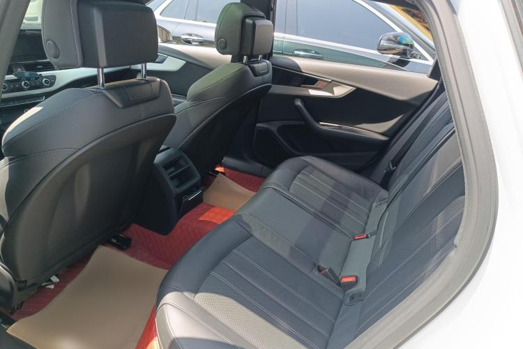 奥迪A4L 2020款 40 TFSI 时尚动感型中控内饰7001