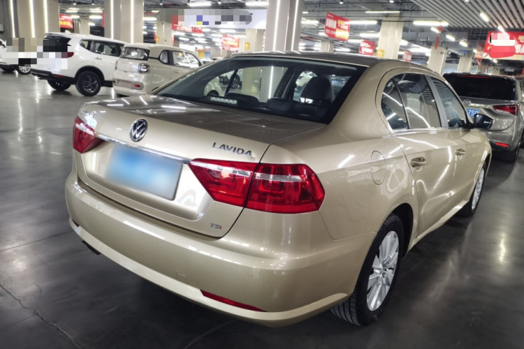 大众 朗逸 2013款 改款 1.4TSI DSG舒适版车身外观7