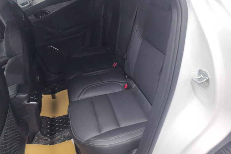 领克06 2023款 Remix 1.5T 劲Pro中控内饰7004