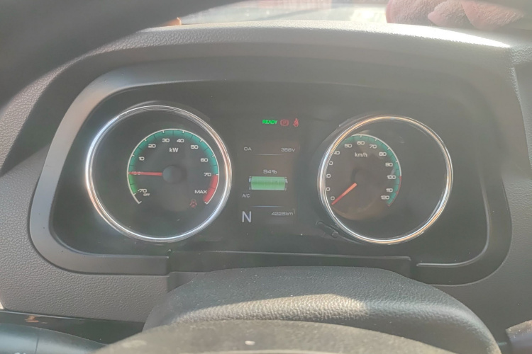 东风御风 御风EM26 2023款 标准版 41.472kWh 河南锂动局部细节14