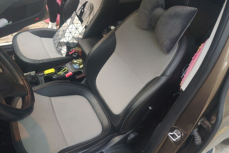 斯柯达 Yeti 2017款 TSI280 DSG前行版中控内饰19