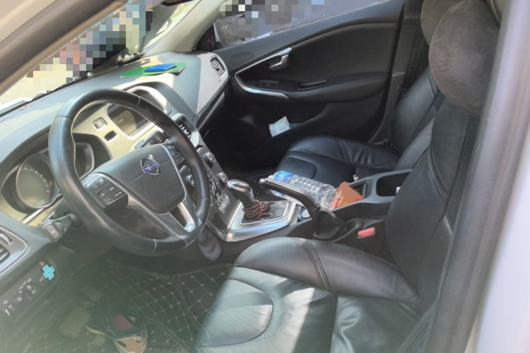 沃尔沃V40 2014款 2.0T 智雅版局部细节19