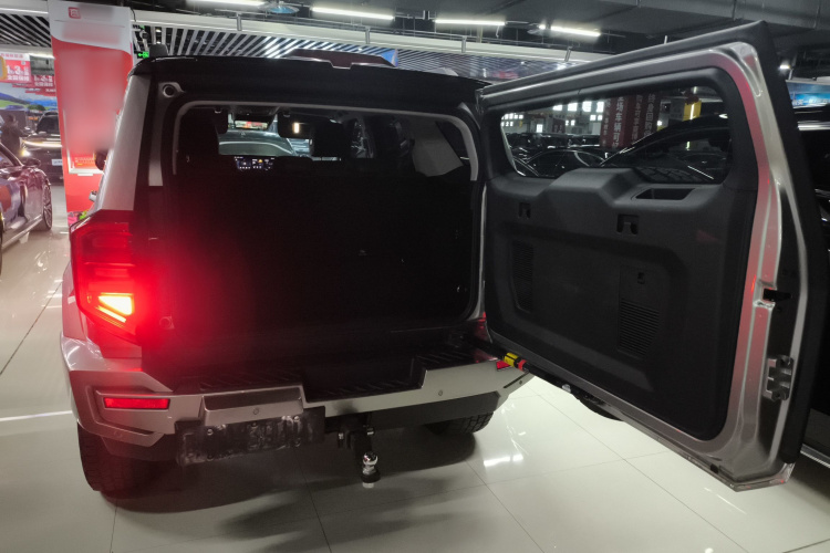 坦克400新能源 2023款 Hi4-T 超能版机舱底盘23