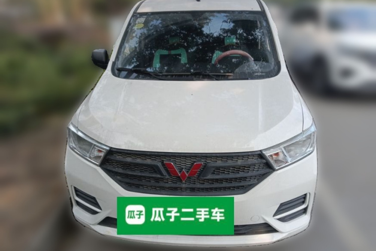 五菱汽车 五菱宏光 2019款 1.5L S基本型国VI LAR车身外观2