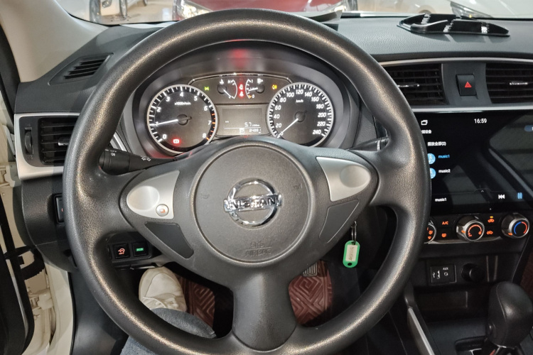 日产 轩逸 2022款 经典 1.6XE CVT舒适版局部细节13