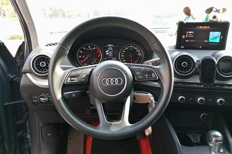 奥迪Q2L 2020款 35 TFSI 进取动感型局部细节13