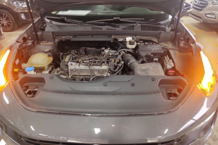 领克02 2019款 1.5T DCT两驱耀Pro版 国VI机舱底盘24