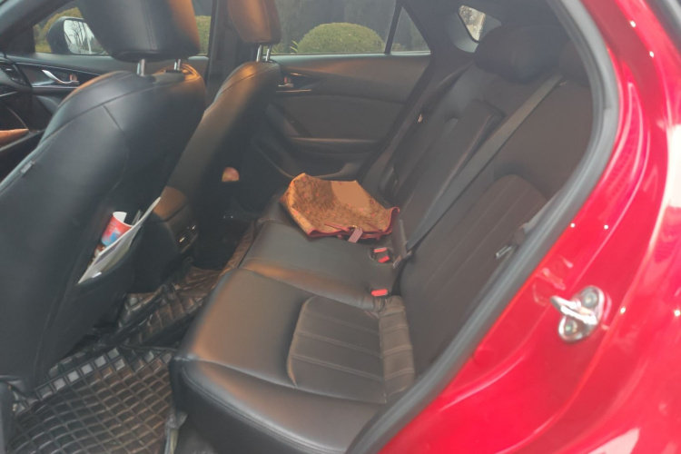 马自达CX-4 2021款 2.0L 自动两驱蓝天探索版中控内饰21