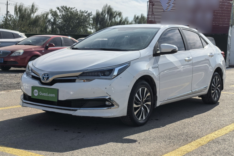 丰田 卡罗拉 2018款 双擎 1.8L E-CVT智尚版车身外观1
