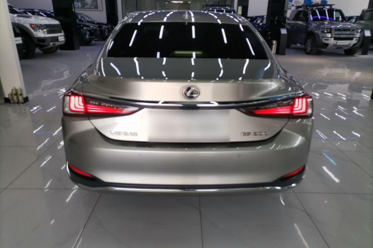 雷克萨斯ES 2022款 200 卓越版车身外观6004