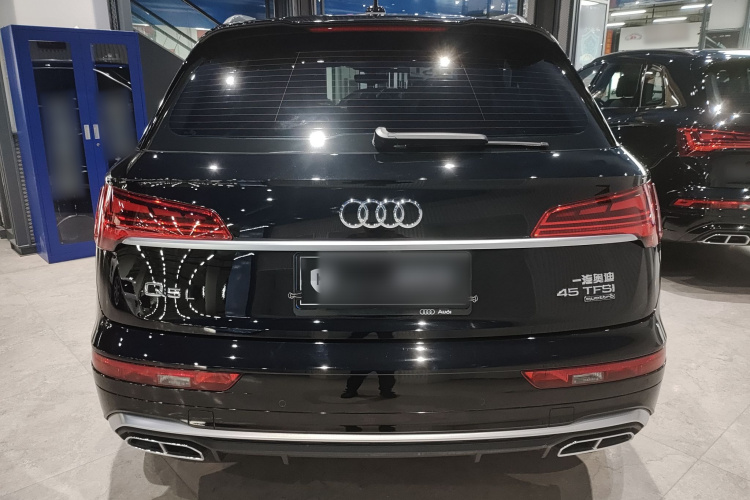 奥迪Q5L 2022款 改款 45T 豪华动感型车身外观6002