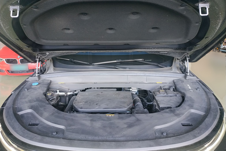 理想汽车 理想L7 2024款 Ultra机舱底盘24