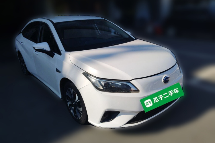 埃安 AION S 2019款 炫 530车身外观3