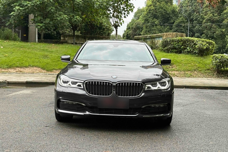 宝马7系 2016款 740Li 领先型车身外观6001