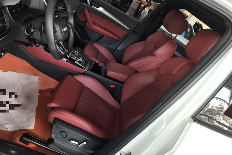 奥迪Q5L 2024款 40 TFSI 豪华动感型局部细节19