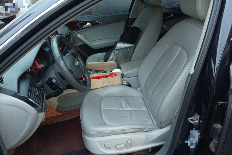奥迪A6L 2014款 30 FSI 舒适型中控内饰19