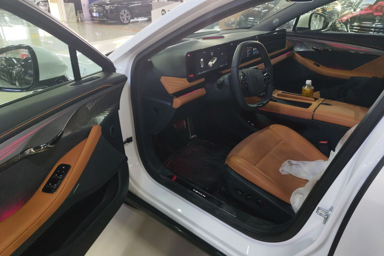 岚图汽车 岚图追光 2024款 PHEV 四驱超长续航行政版中控内饰20