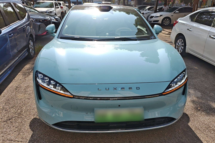 鸿蒙智行 智界S7 2024款 Max+ 后驱超航智驾版车身外观2