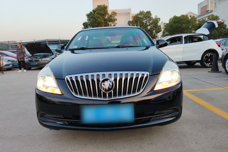 别克 凯越 2015款 1.5L 自动经典型车身外观2