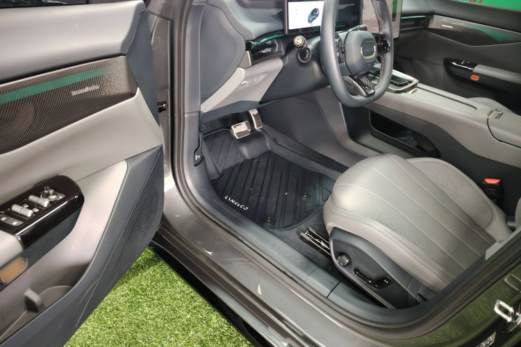 领克07 2024款 EM-P 126长续航 Halo中控内饰7003