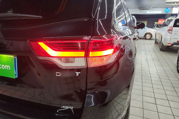 丰田 汉兰达 2018款 2.0T 四驱精英版 7座 国VI车身外观9