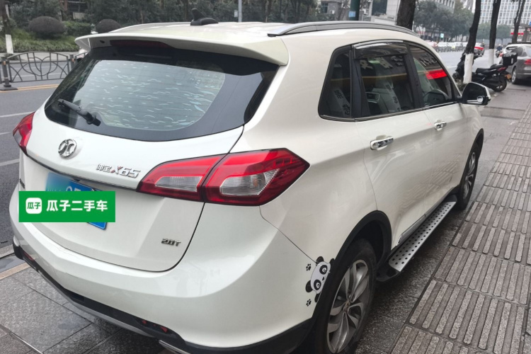 北京汽车 绅宝X65 2015款 2.0T 自动精英型车身外观7