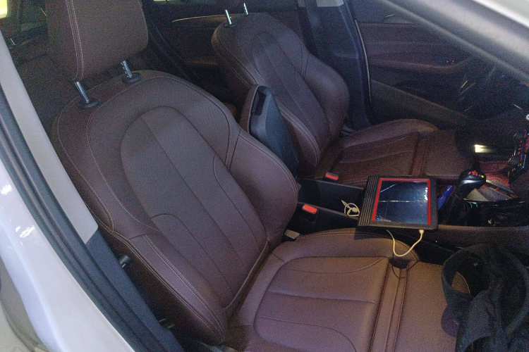 宝马X1 2019款 sDrive18Li 尊享型中控内饰41