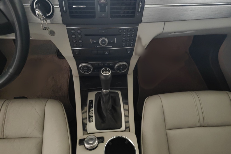 奔驰GLK级(进口) 2008款 GLK 350 4MATIC局部细节18