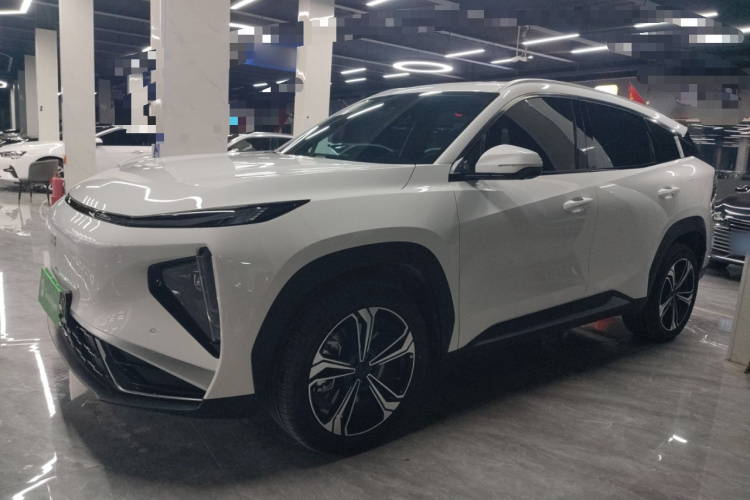 吉利银河 银河L7 2025款 EM-i 115km 探索版车身外观4