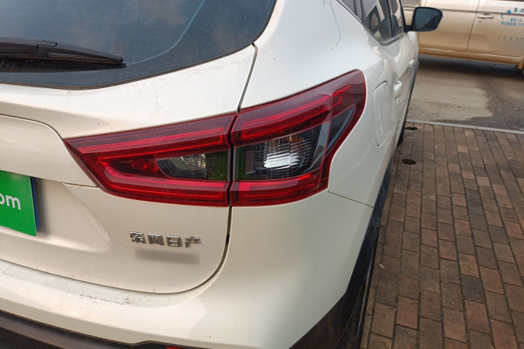 日产 逍客 2019款 2.0L CVT智享版车身外观9