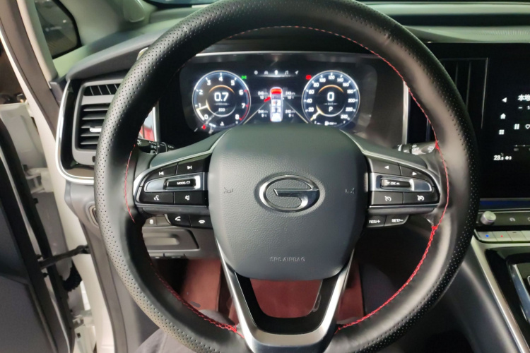 广汽传祺 传祺M8 2023款 领秀系列 390T 尊贵版中控内饰13