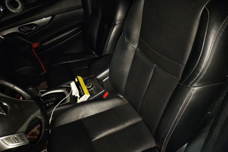 日产 奇骏 2014款 2.5L CVT豪华版 4WD中控内饰19