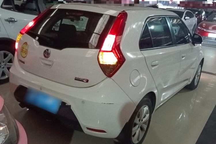 名爵3 2013款 1.5L AMT精英版车身外观7