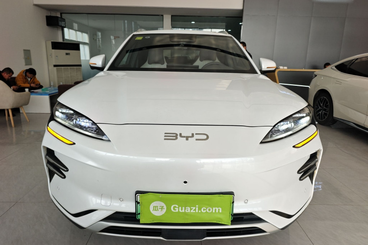 比亚迪 宋PLUS新能源 2025款 EV 智驾版 520km 尊贵型车身外观2