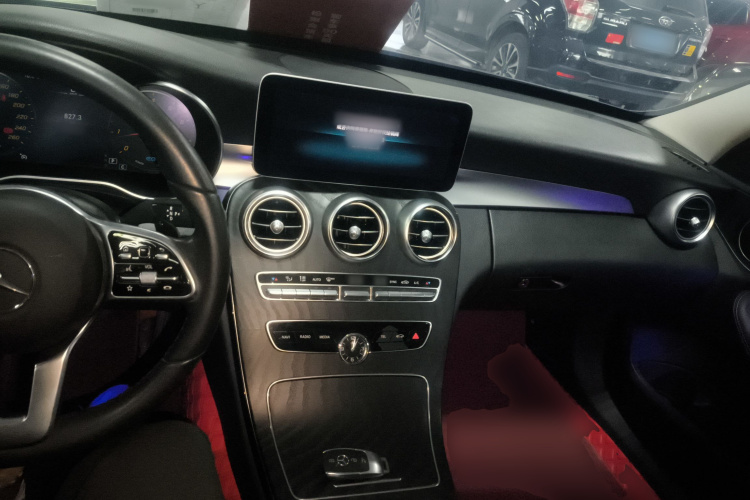 奔驰C级(进口) 2019款 C 260 旅行轿车中控内饰12