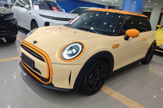 MINI 2023款 1.5T COOPER 紫夜出逃 特别版